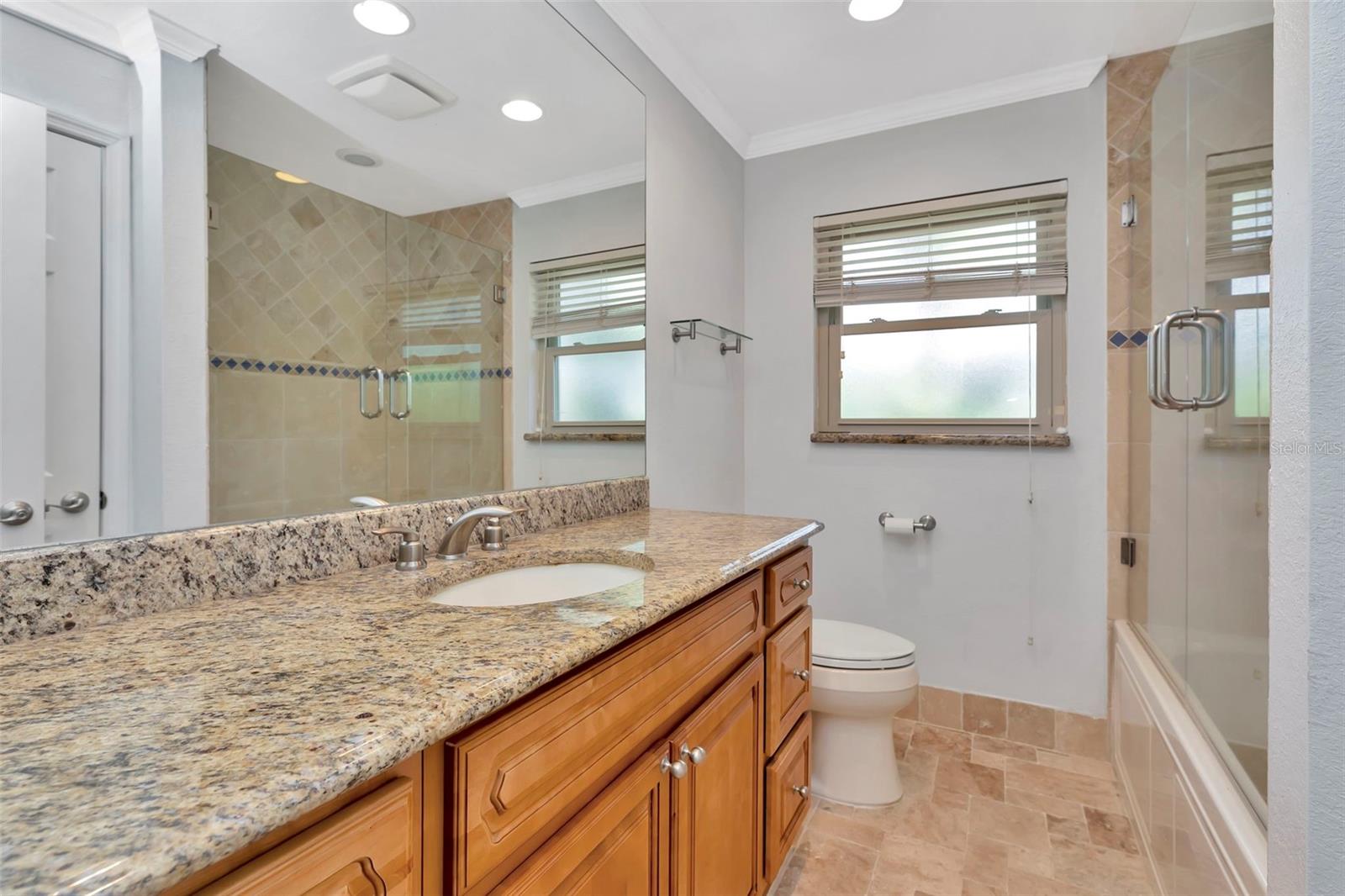 Image 14 of 50 For 8135 Bayshore Drive