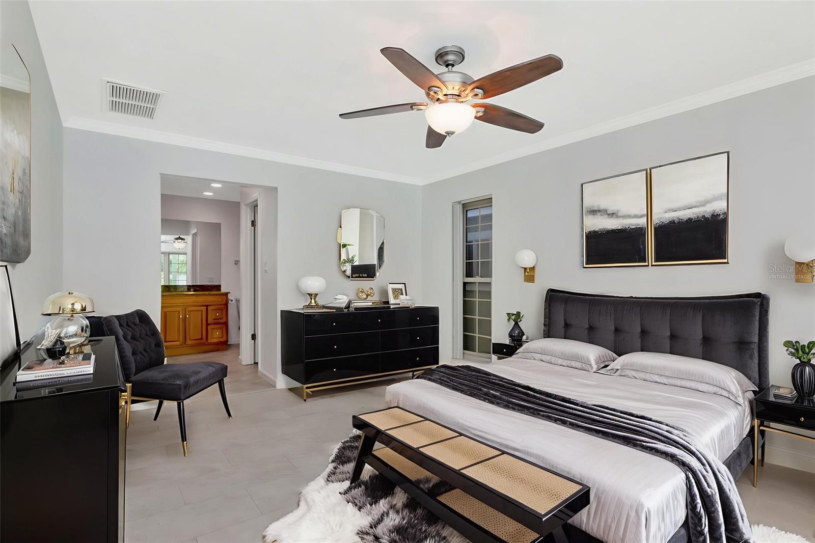 Image 18 of 50 For 8135 Bayshore Drive
