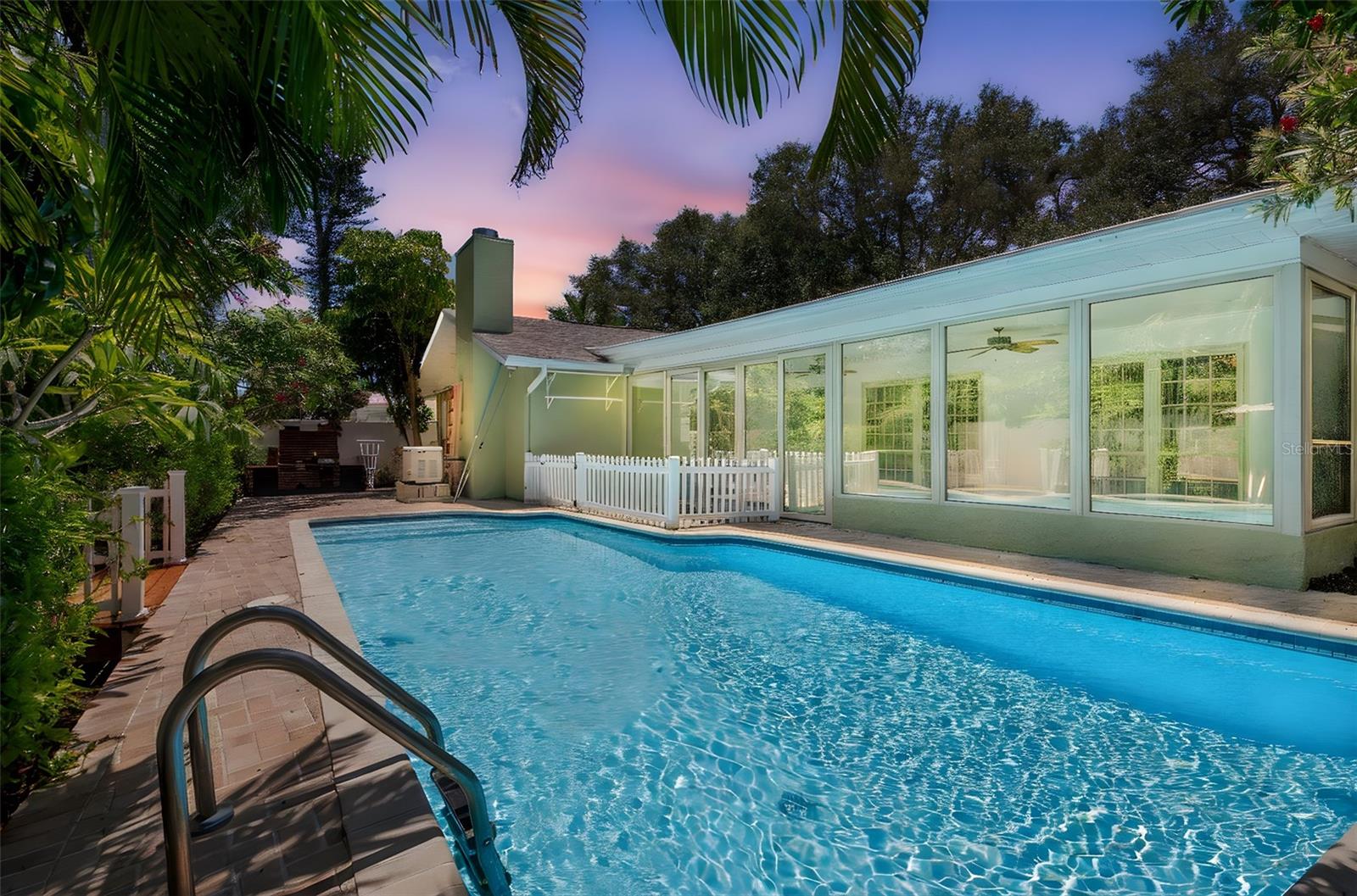 Image 32 of 50 For 8135 Bayshore Drive