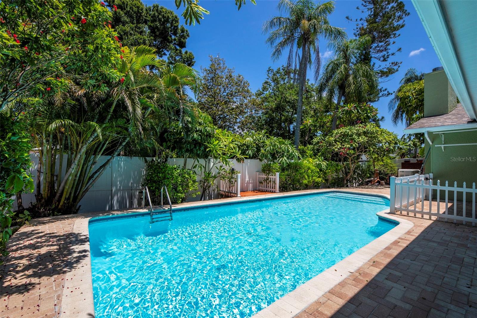 Image 34 of 50 For 8135 Bayshore Drive