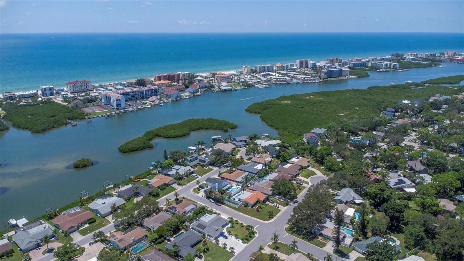 Image 42 of 50 For 8135 Bayshore Drive