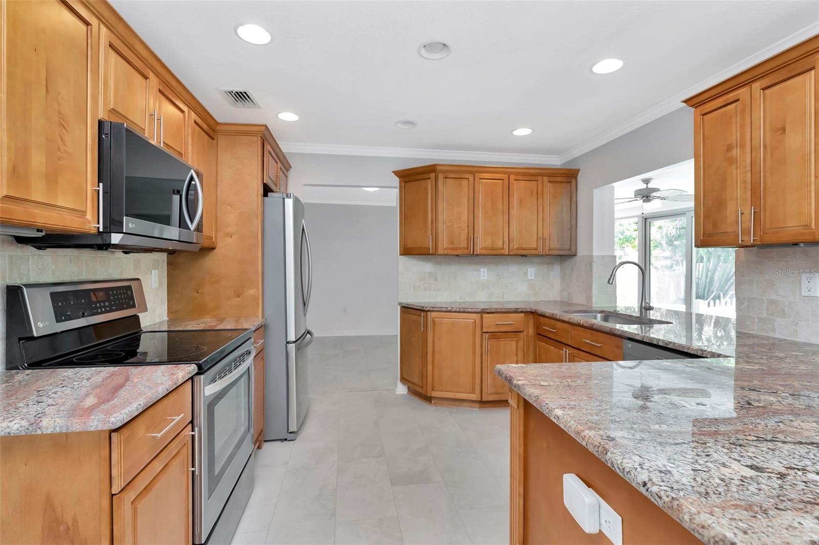Image 8 of 50 For 8135 Bayshore Drive