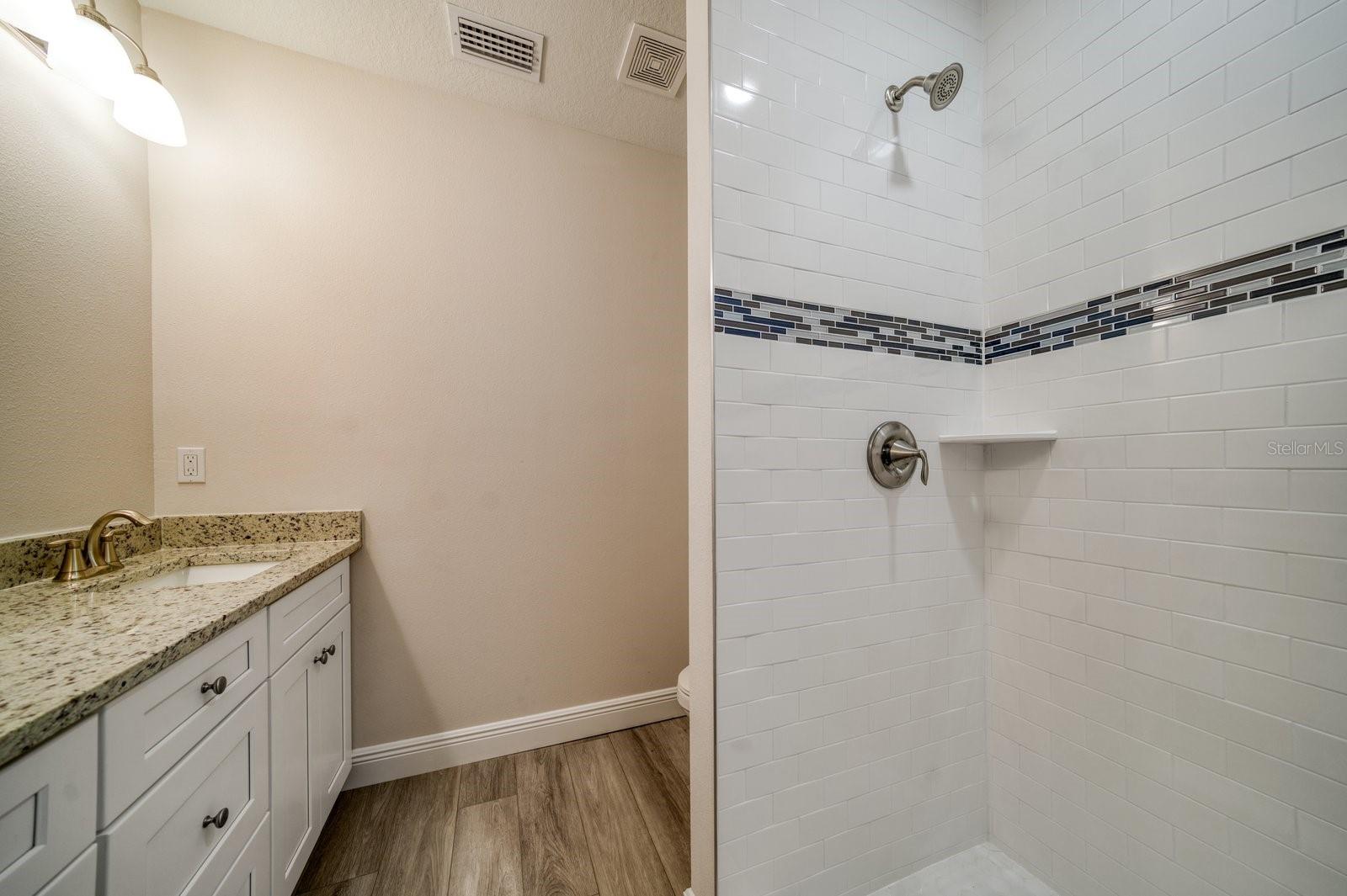 Image 11 of 20 For 8411 Daves Homes Place
