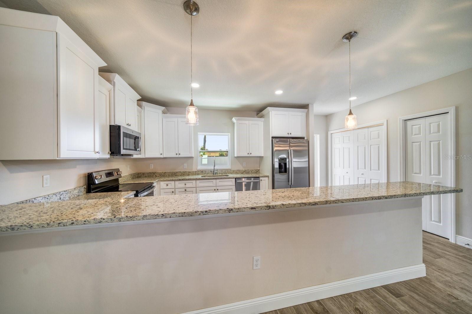 Image 6 of 20 For 8411 Daves Homes Place