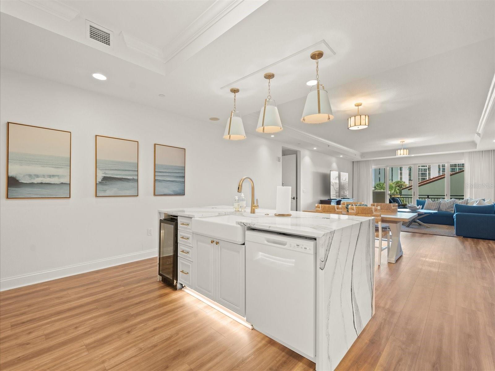 Image 12 of 69 For 202 Windward Passage 303