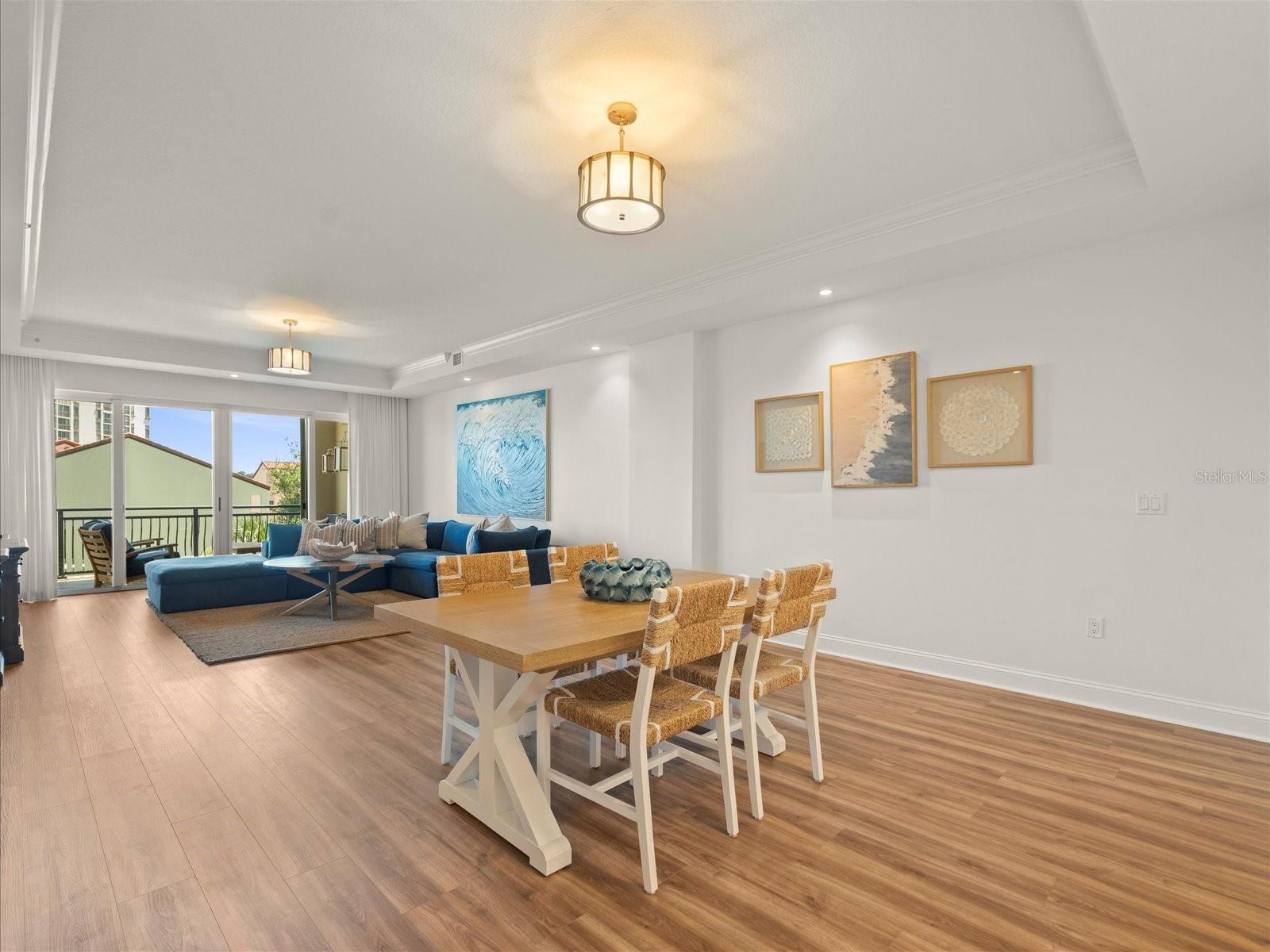 Image 17 of 69 For 202 Windward Passage 303
