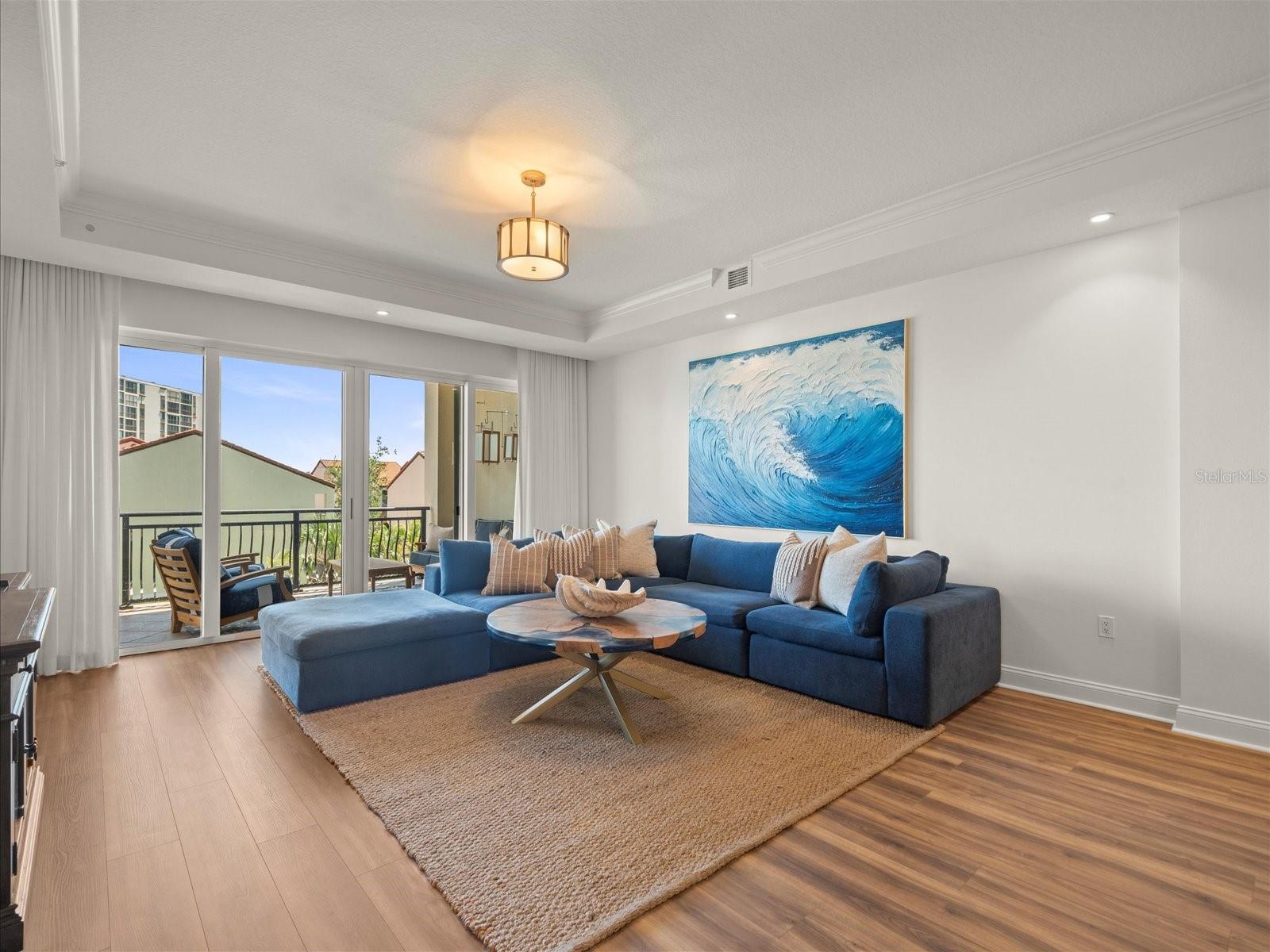 Image 21 of 69 For 202 Windward Passage 303