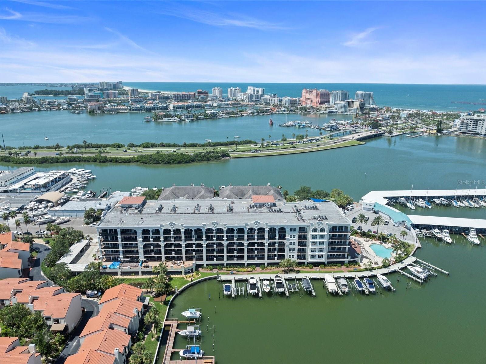 Image 4 of 69 For 202 Windward Passage 303