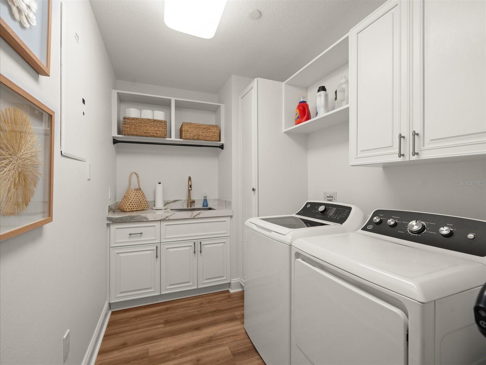 Image 46 of 69 For 202 Windward Passage 303