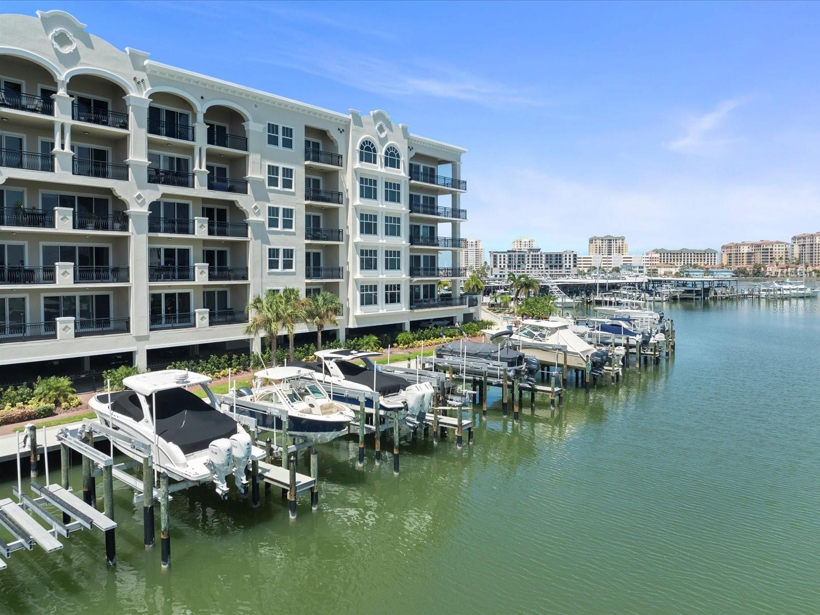Image 64 of 69 For 202 Windward Passage 303