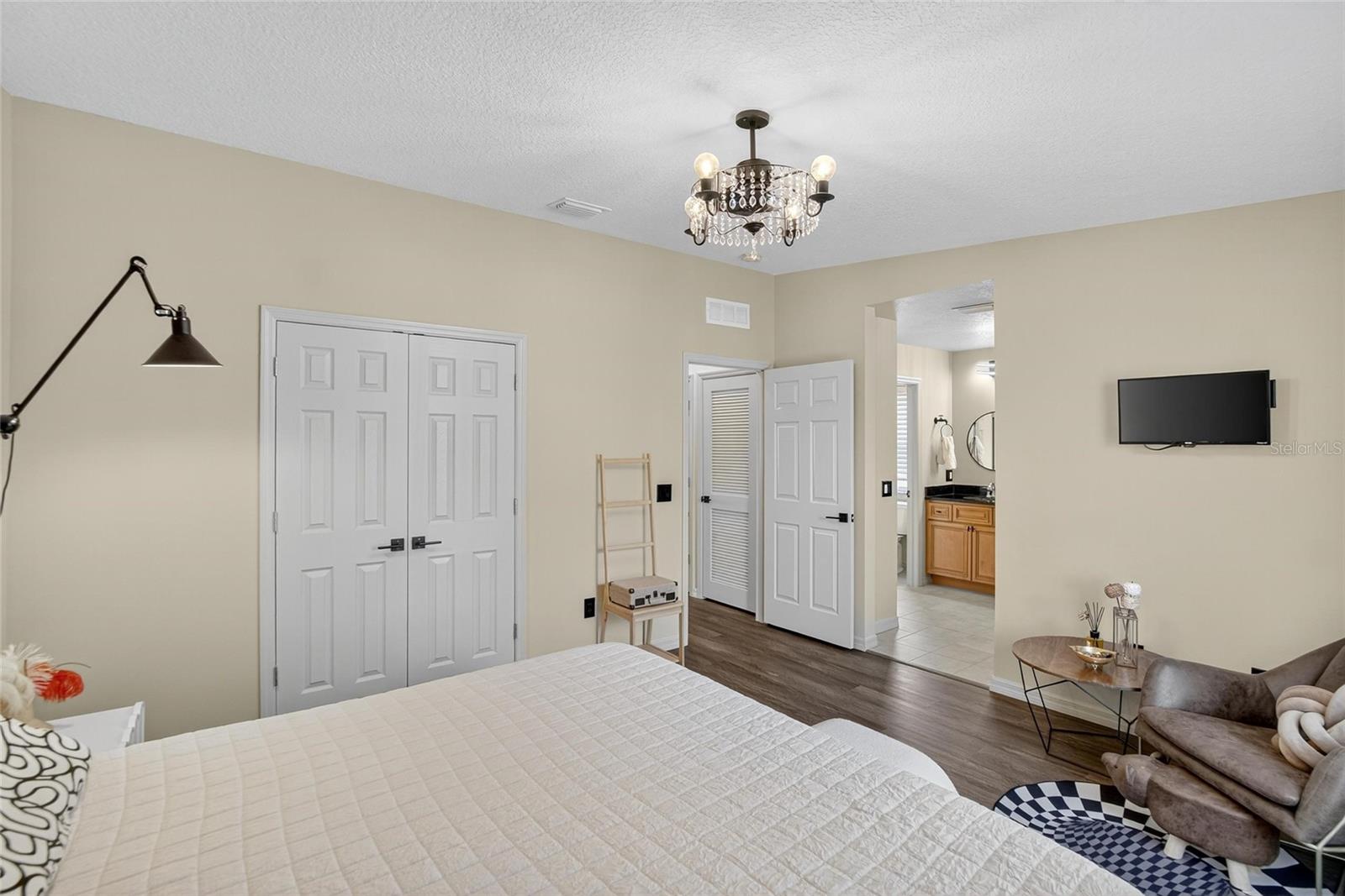 Image 35 of 63 For 1819 Sommarie Way