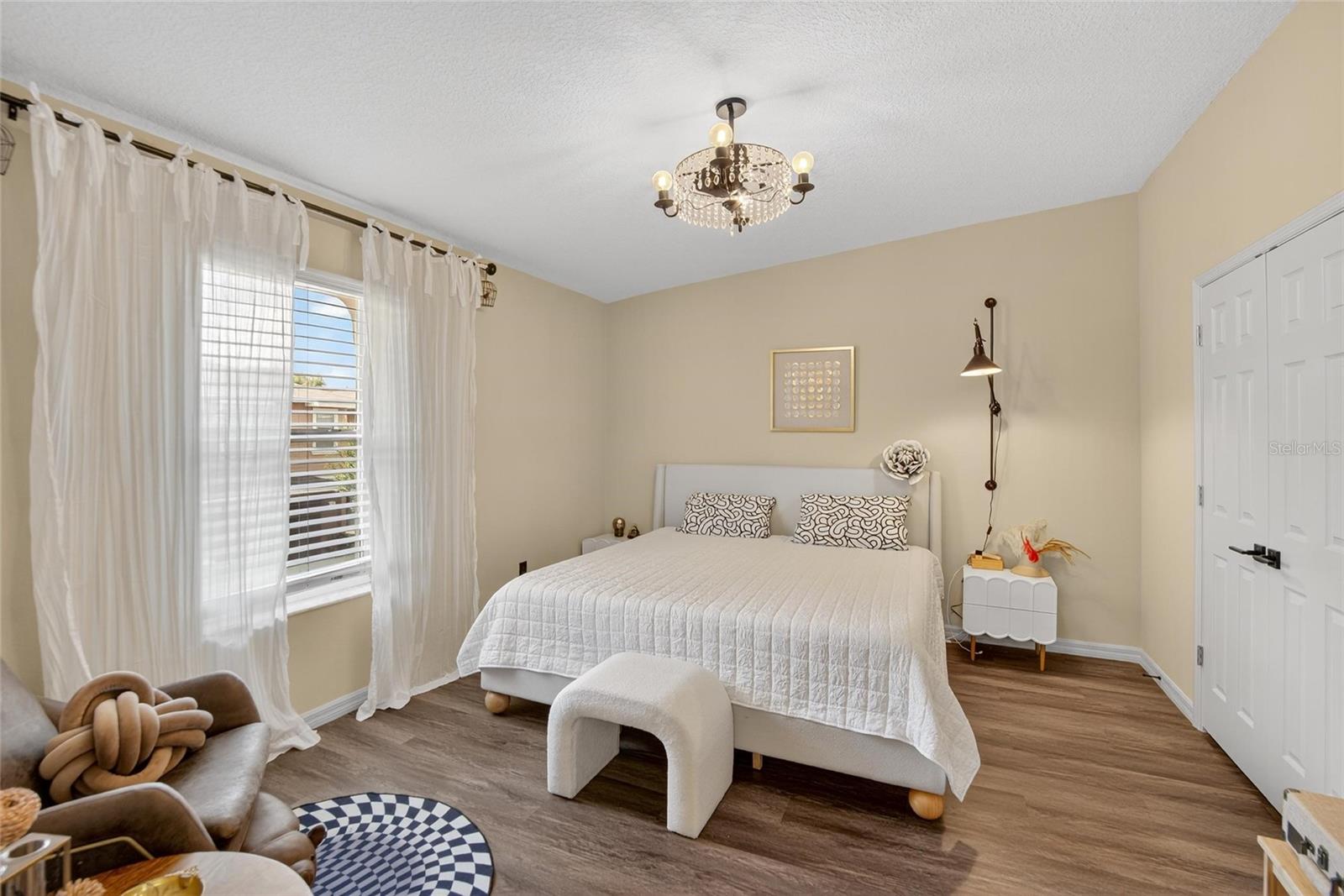 Image 36 of 63 For 1819 Sommarie Way