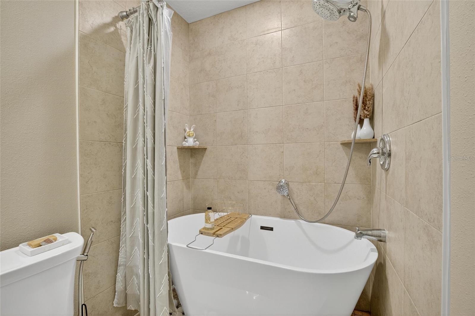 Image 43 of 63 For 1819 Sommarie Way