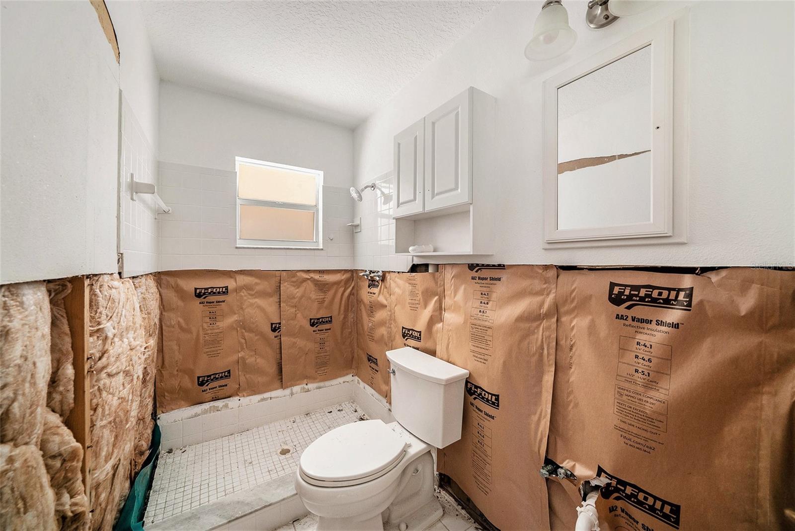 Listing photo id 6 for 13925 Hatcher Avenue