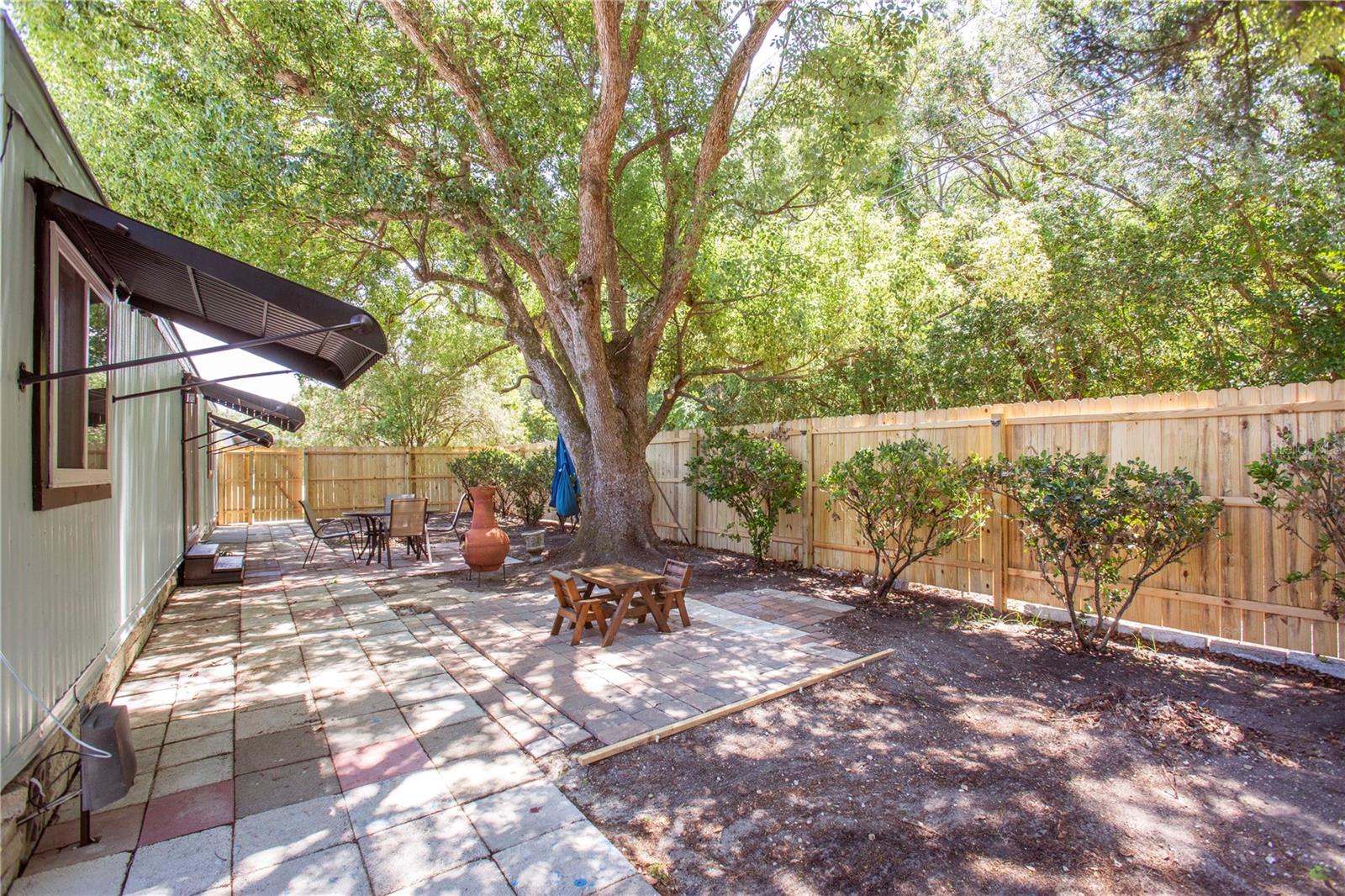 Image 21 of 26 For 4153 Richmond Avenue