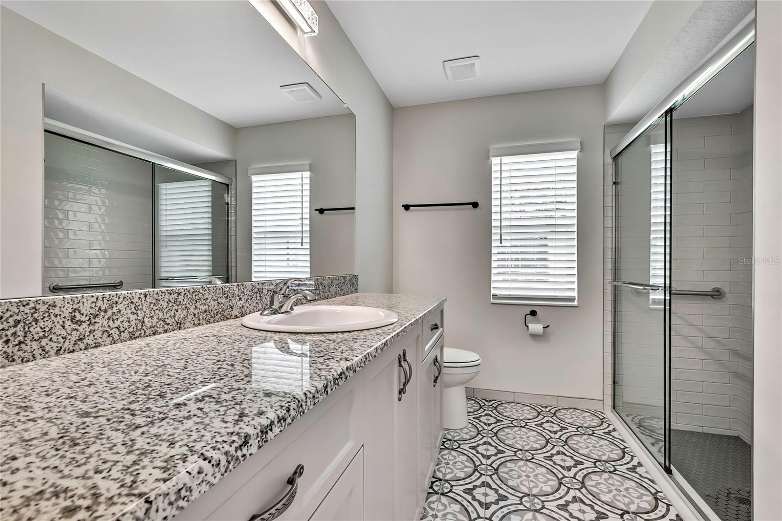Listing photo id 20 for 15 Dahlia Court N