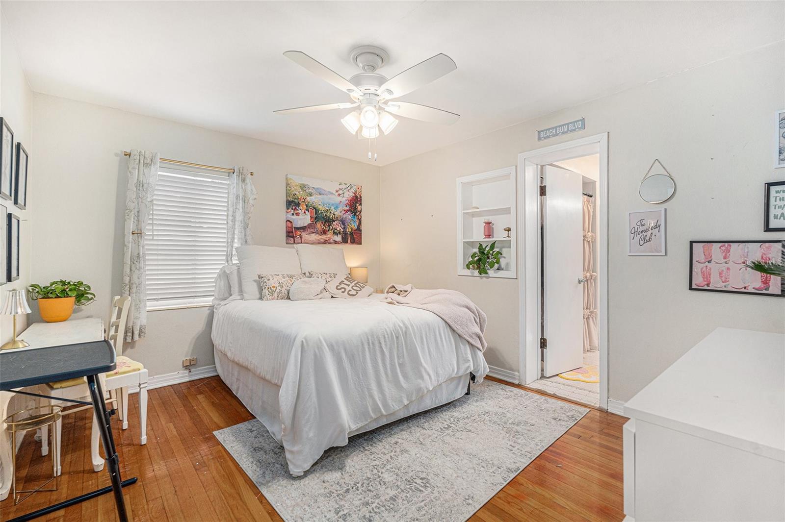 Image 15 of 27 For 4307 Thatcher Avenue
