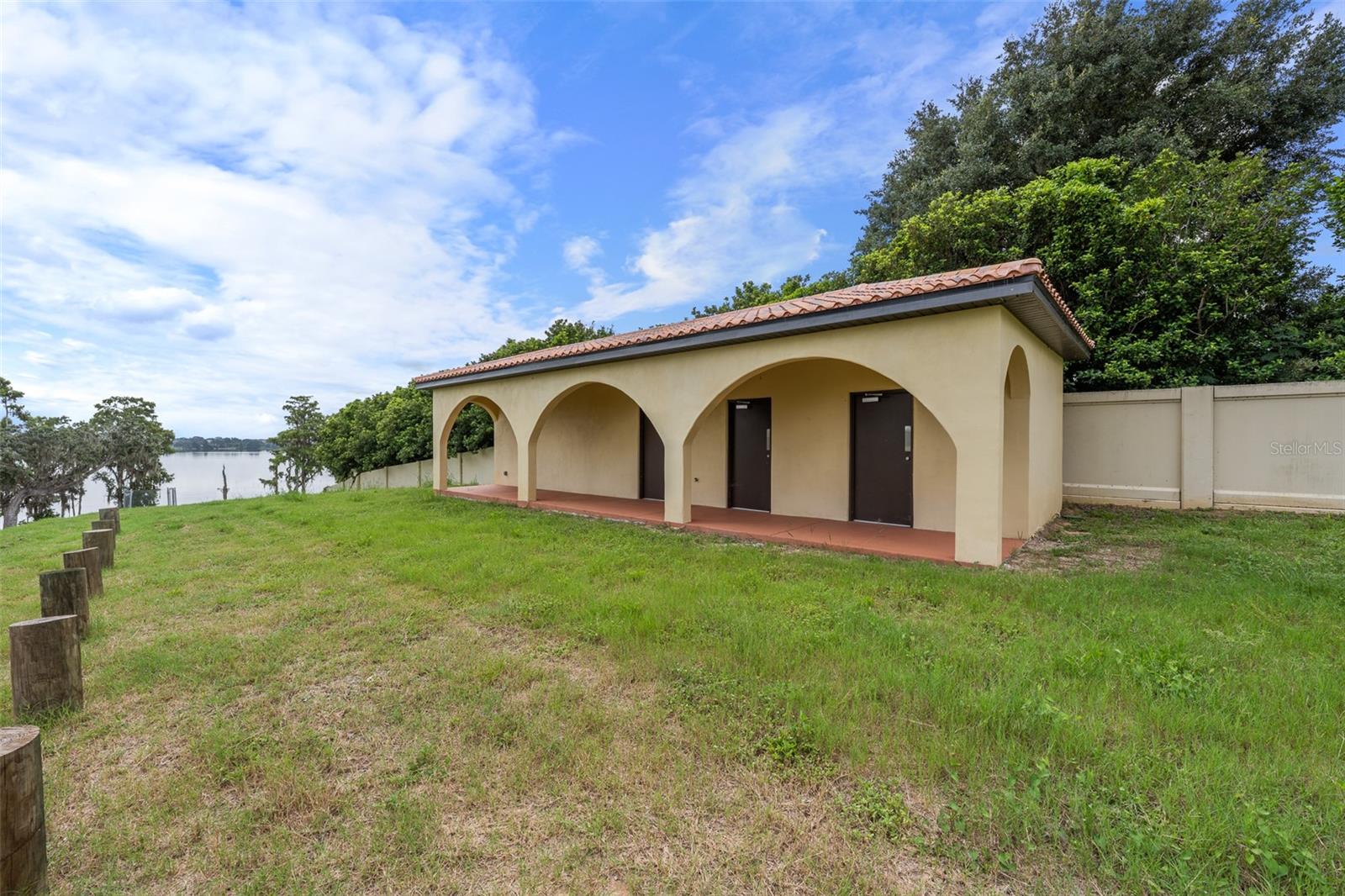 Image 36 of 51 For 11901 Fort King Highway