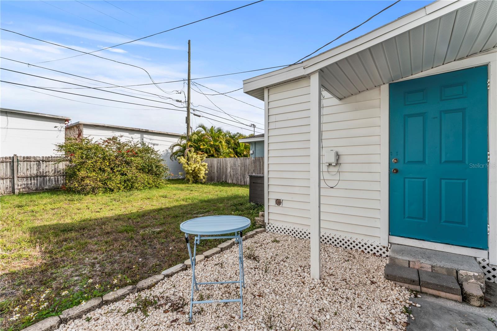Image 23 of 26 For 2333 15th Avenue N