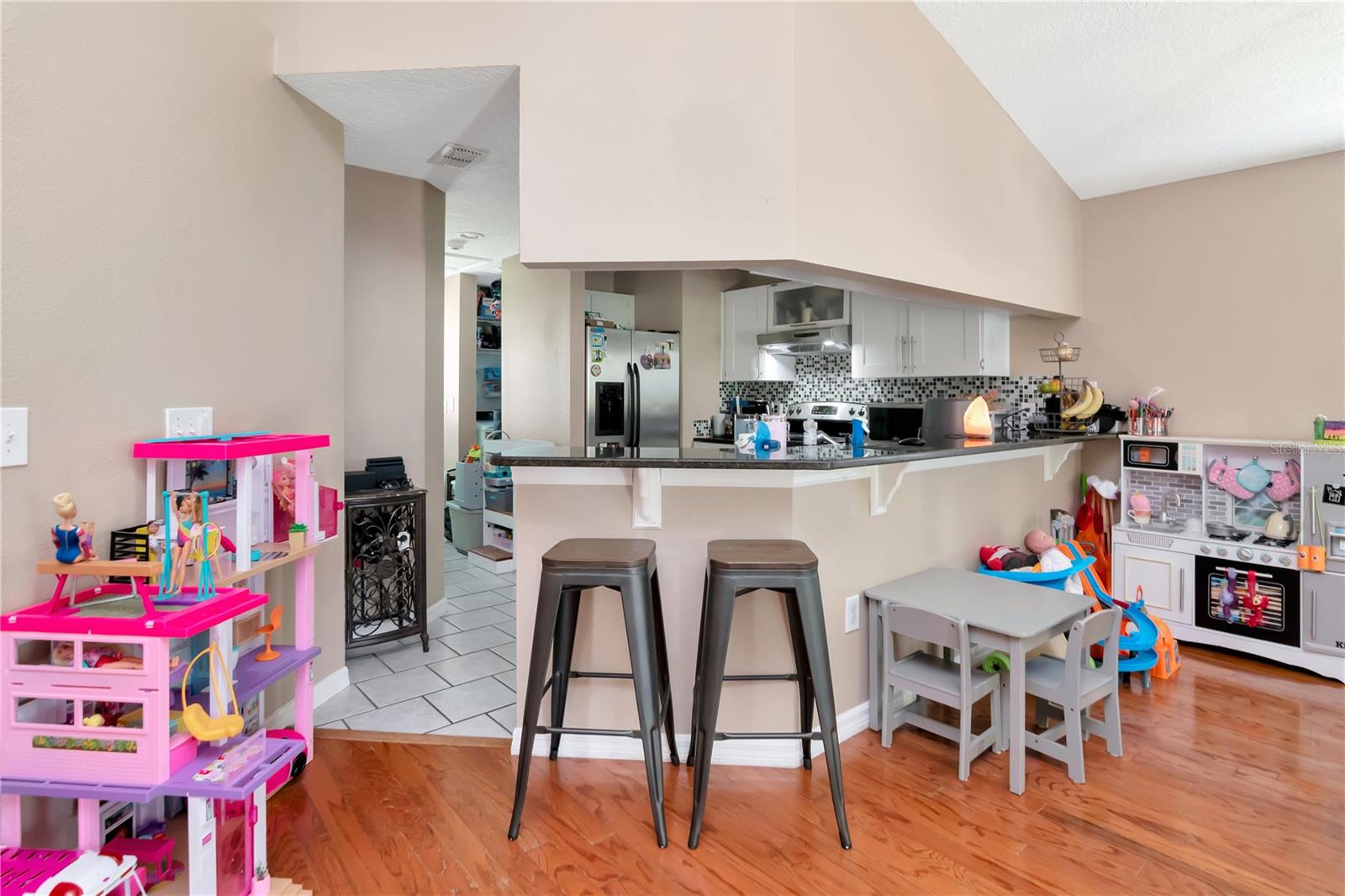 Image 10 of 20 For 7507 West Shore Boulevard