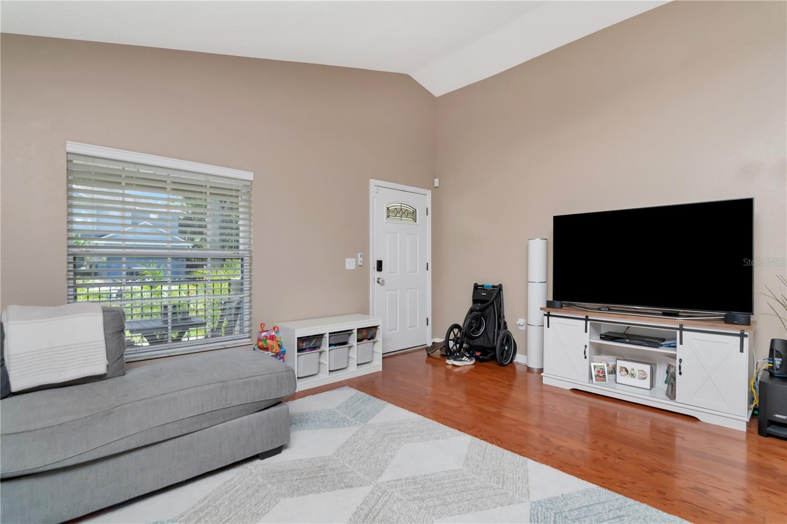 Image 5 of 20 For 7507 West Shore Boulevard