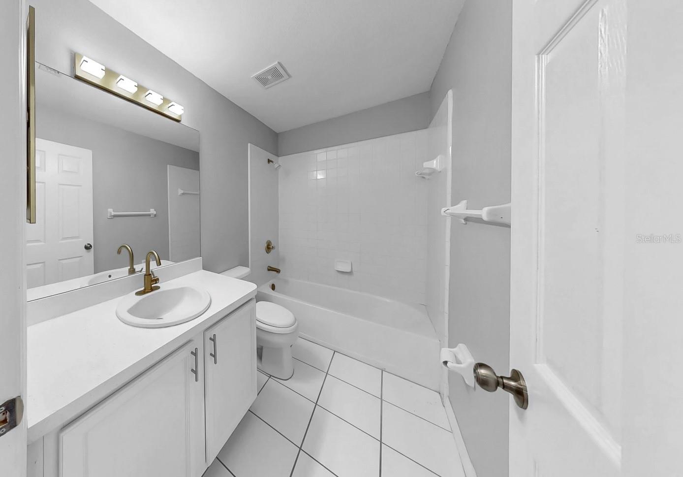 Image 21 of 55 For 11208 Sailbrooke Drive
