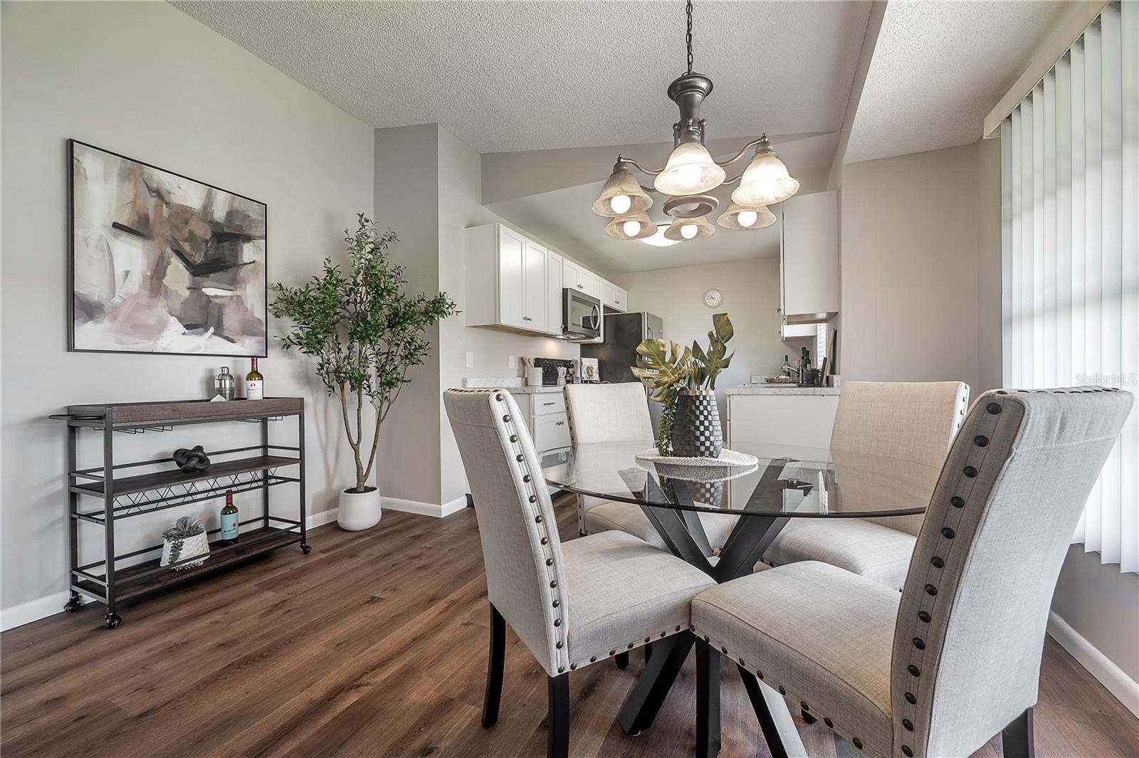 Listing photo id 11 for 1238 Coolridge Drive
