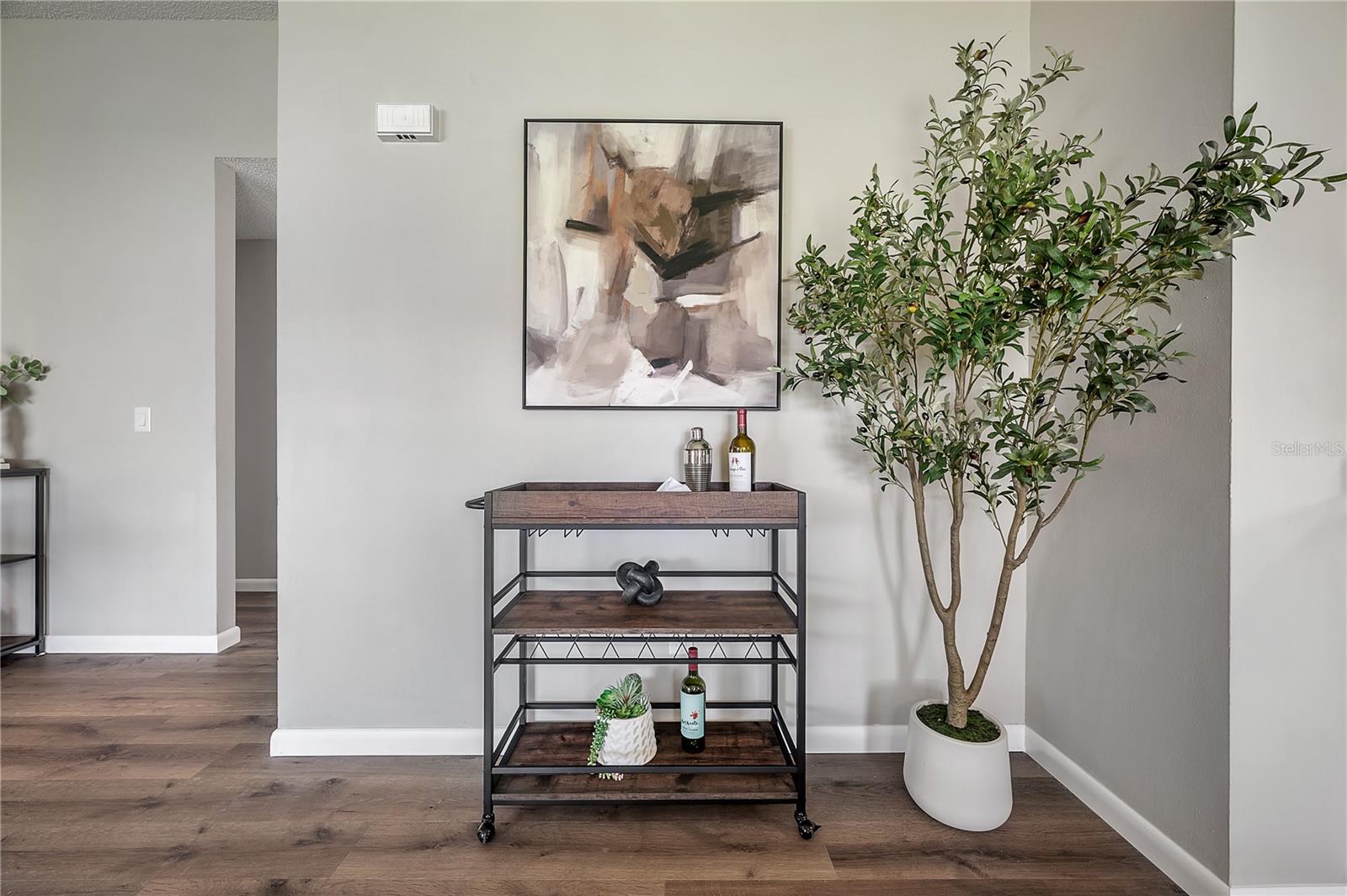 Listing photo id 12 for 1238 Coolridge Drive