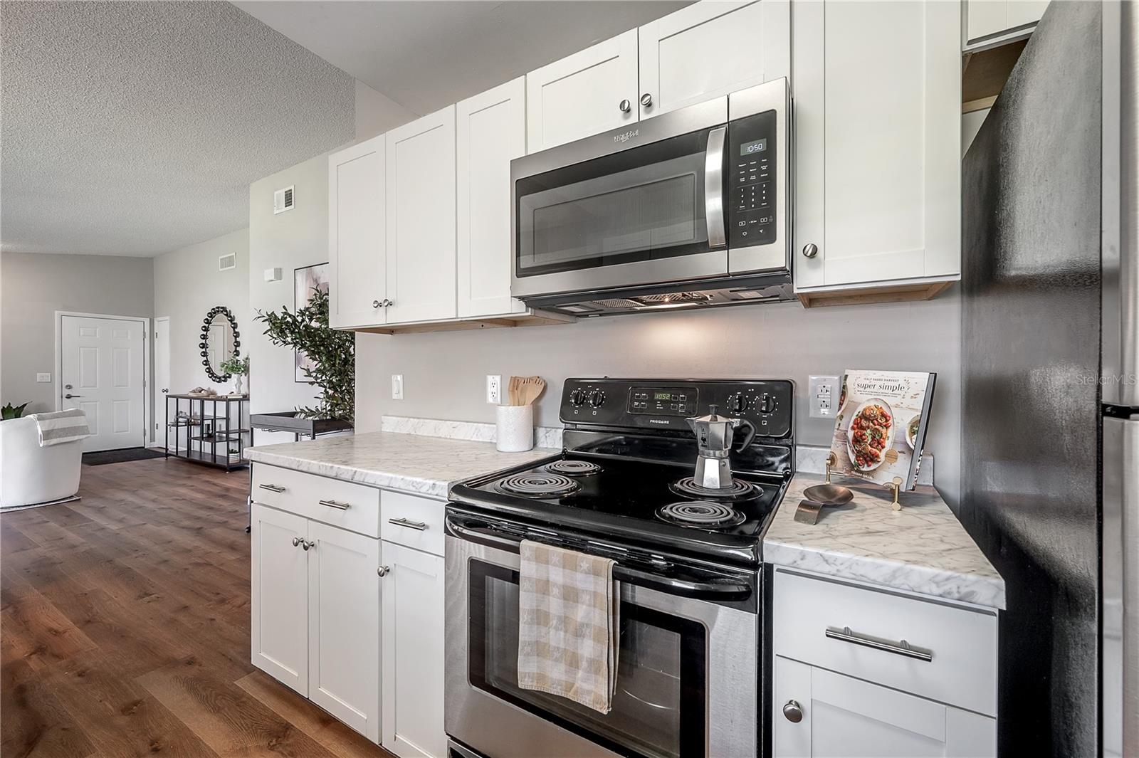Listing photo id 14 for 1238 Coolridge Drive