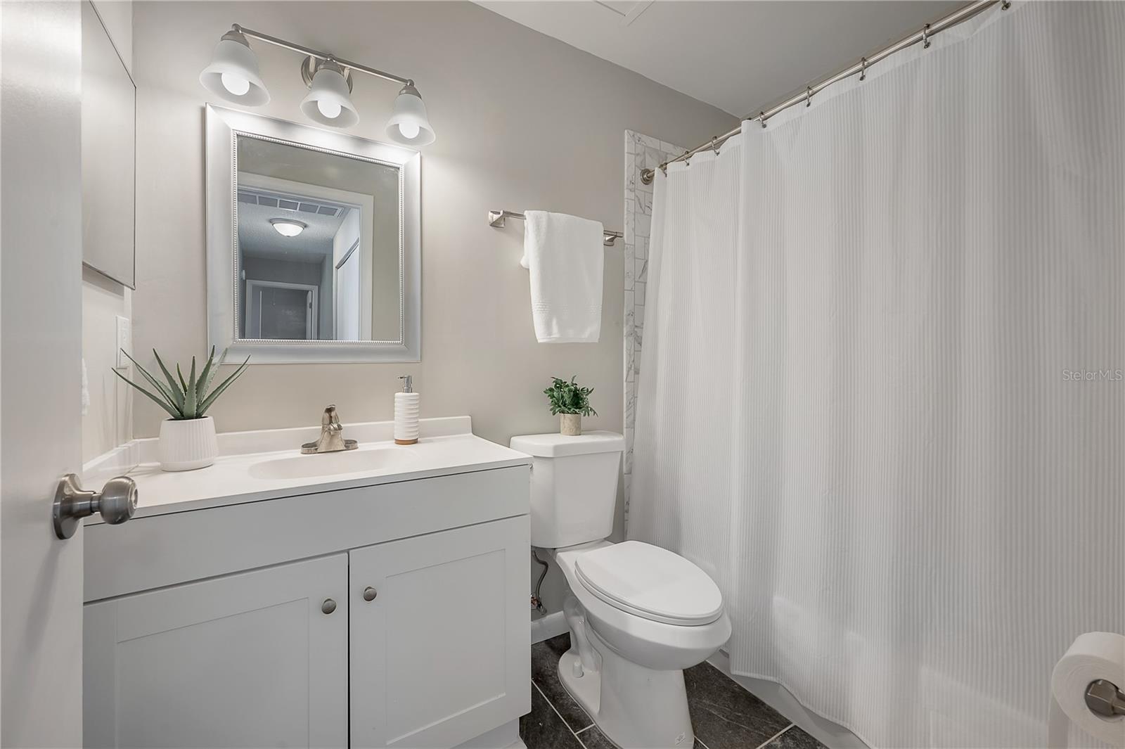Listing photo id 24 for 1238 Coolridge Drive