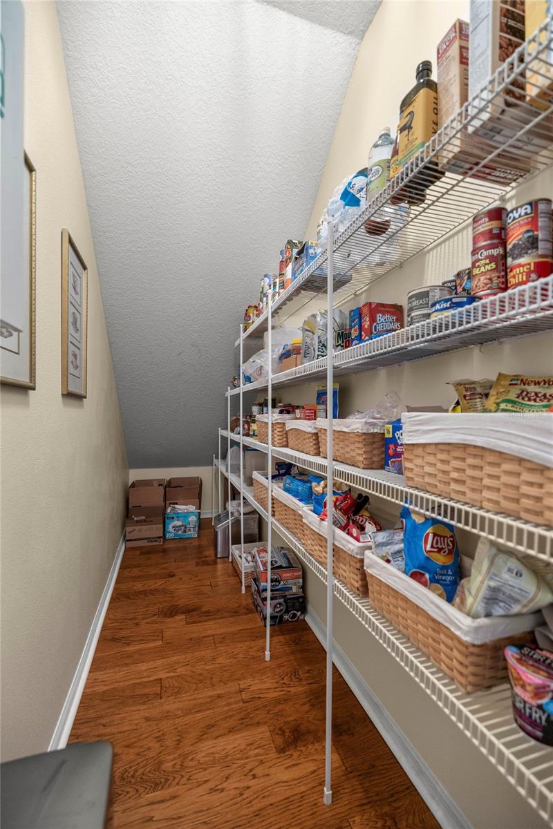 Listing photo id 21 for 10264 Springtree Lane