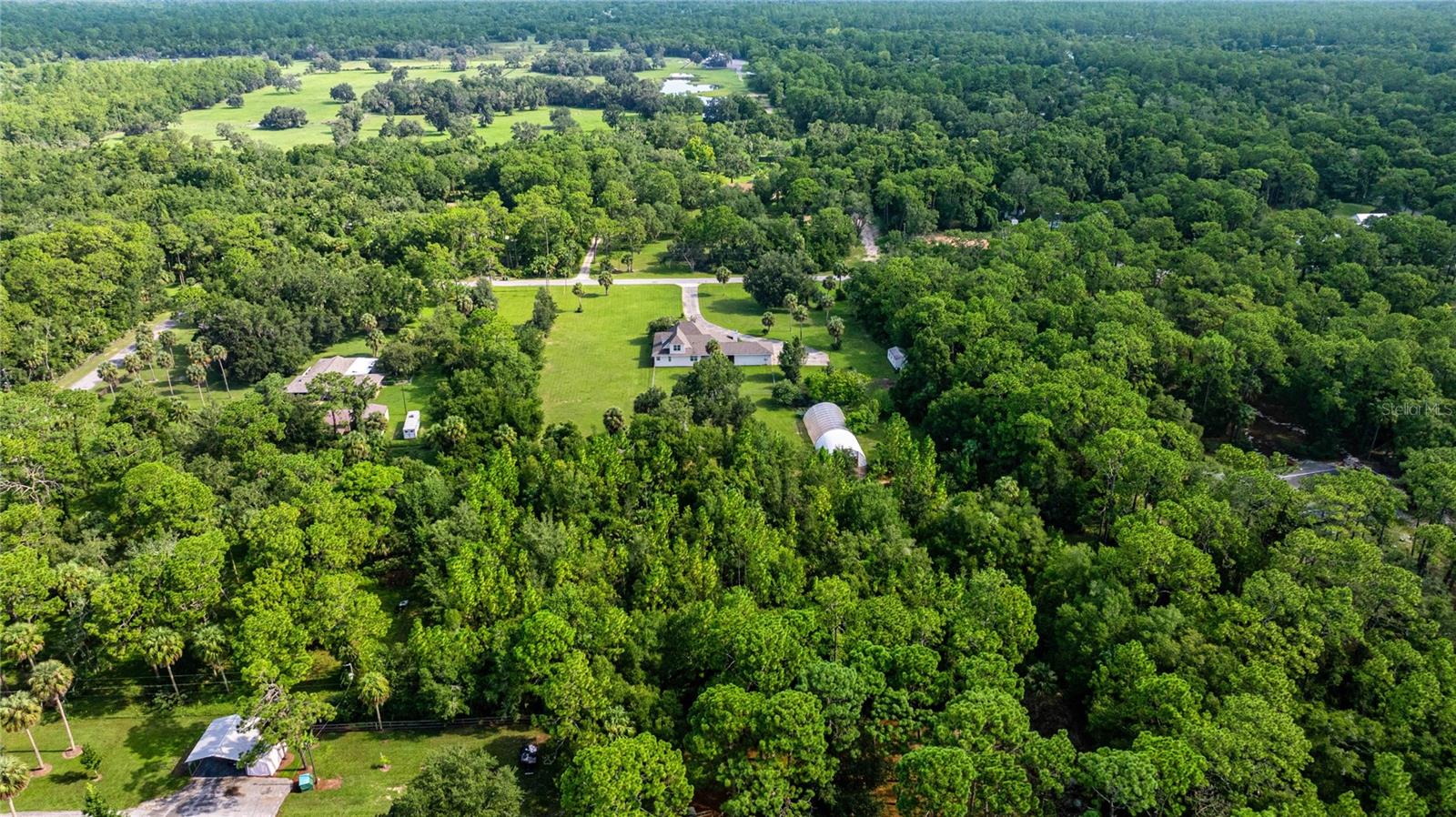 Listing photo id 68 for 10264 Springtree Lane