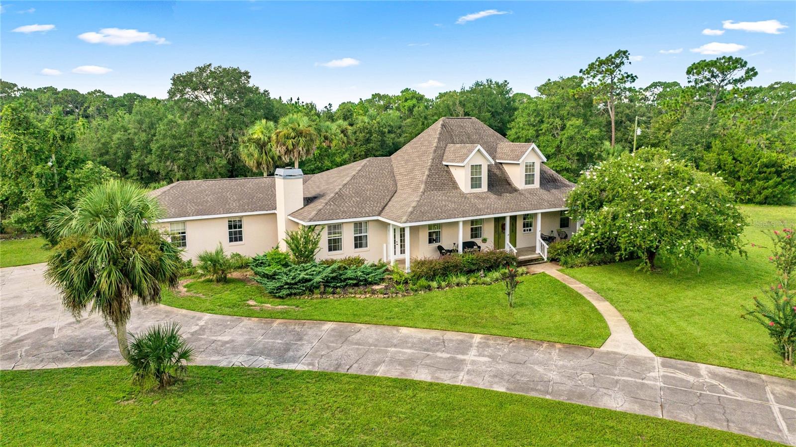 Listing photo id 79 for 10264 Springtree Lane