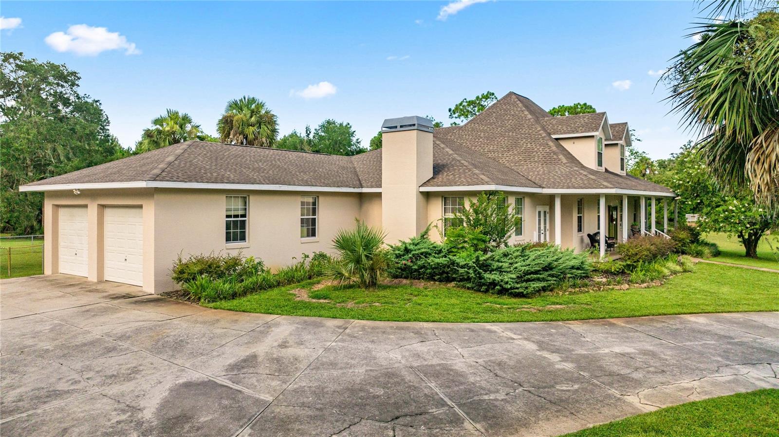 Listing photo id 80 for 10264 Springtree Lane
