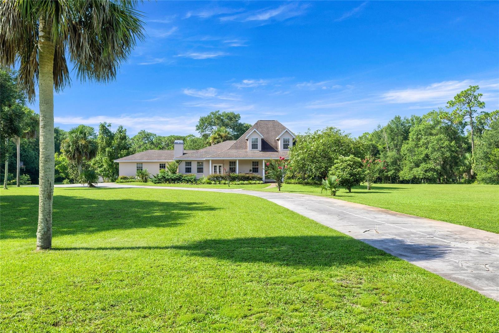 Listing photo id 84 for 10264 Springtree Lane