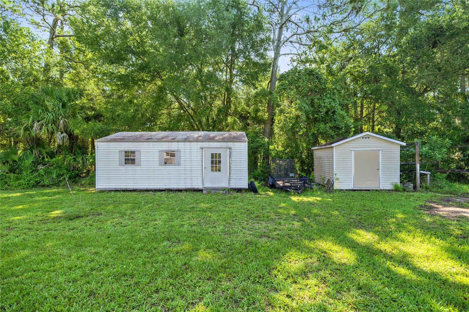 Listing photo id 85 for 10264 Springtree Lane