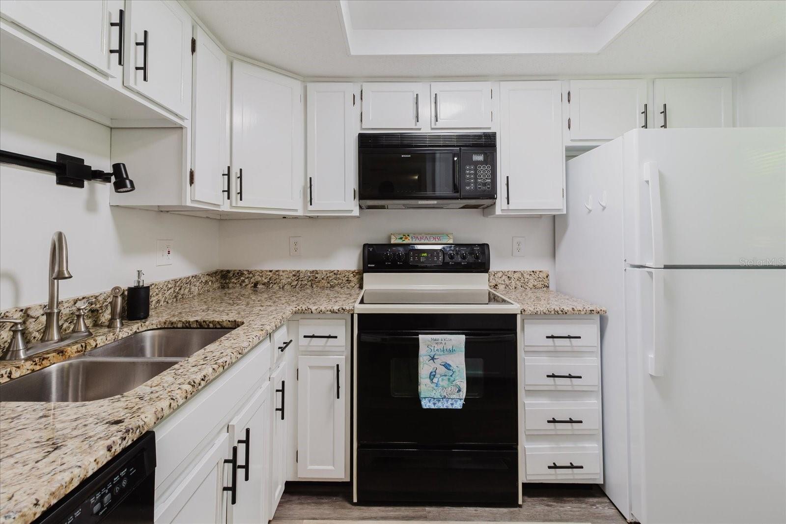 Image 15 of 65 For 2700 Bayshore Boulevard 5102