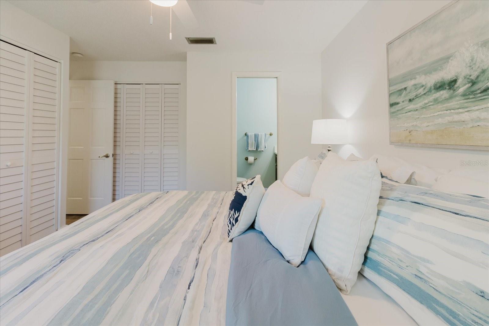 Image 24 of 65 For 2700 Bayshore Boulevard 5102