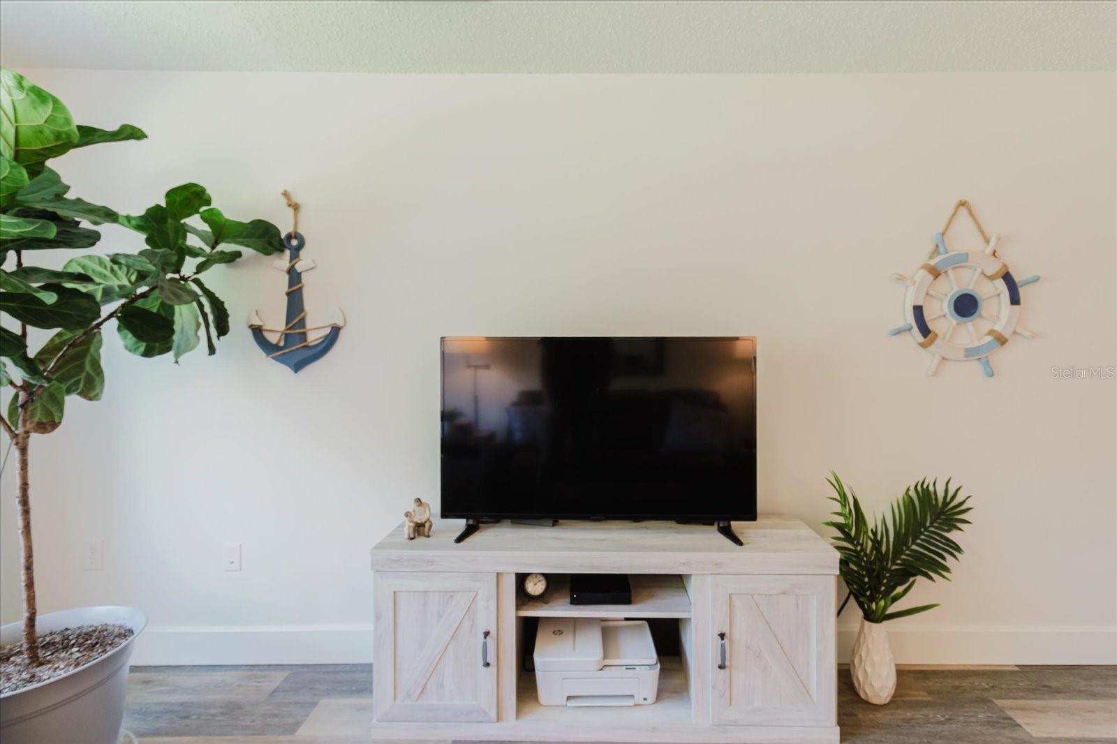 Image 7 of 65 For 2700 Bayshore Boulevard 5102