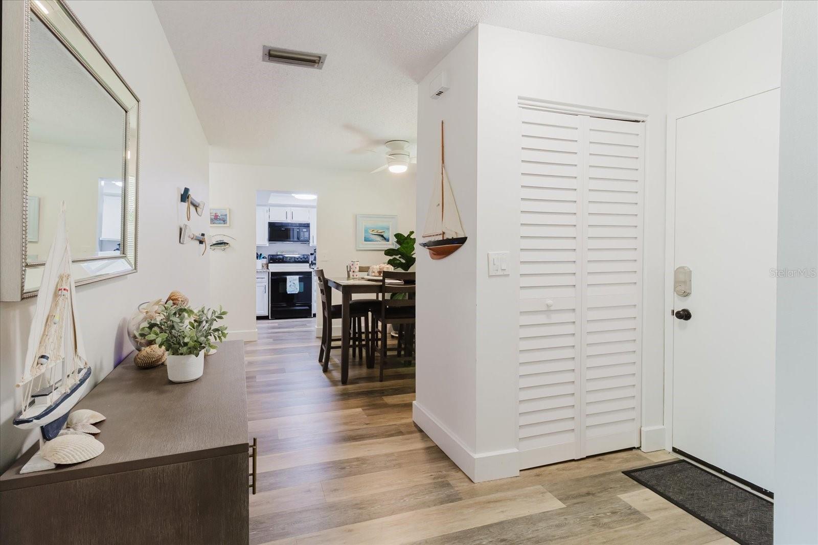 Image 9 of 65 For 2700 Bayshore Boulevard 5102