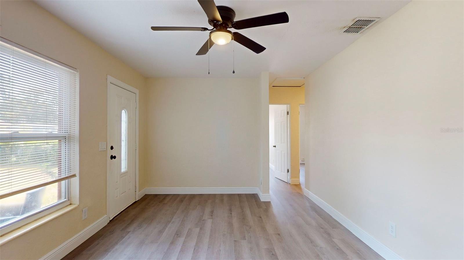 Image 11 of 47 For 635 62nd Avenue S