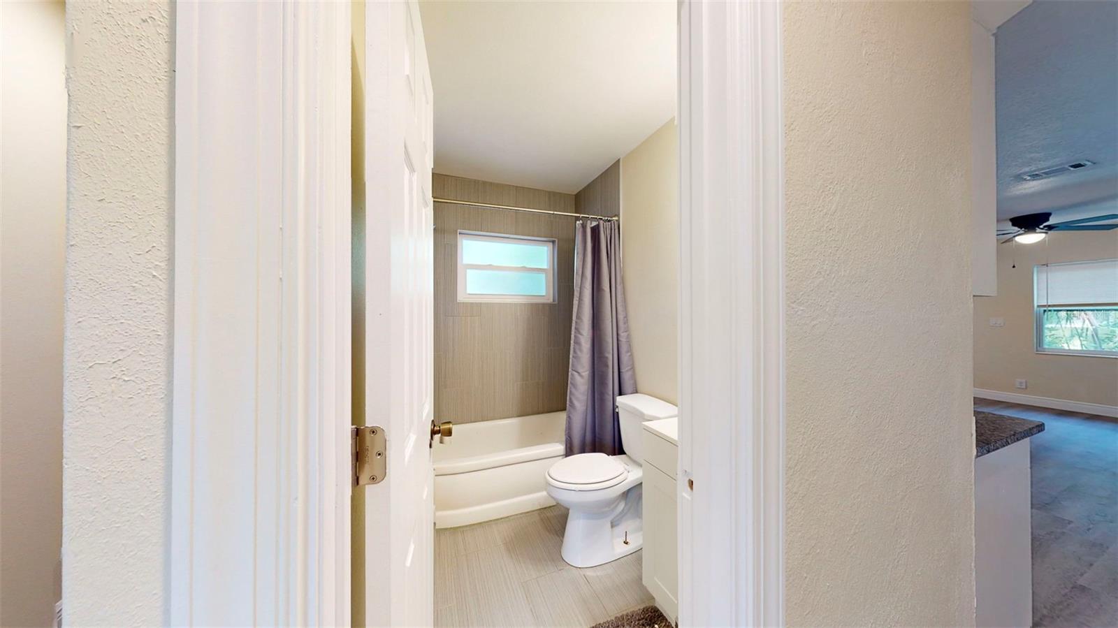 Image 17 of 47 For 635 62nd Avenue S