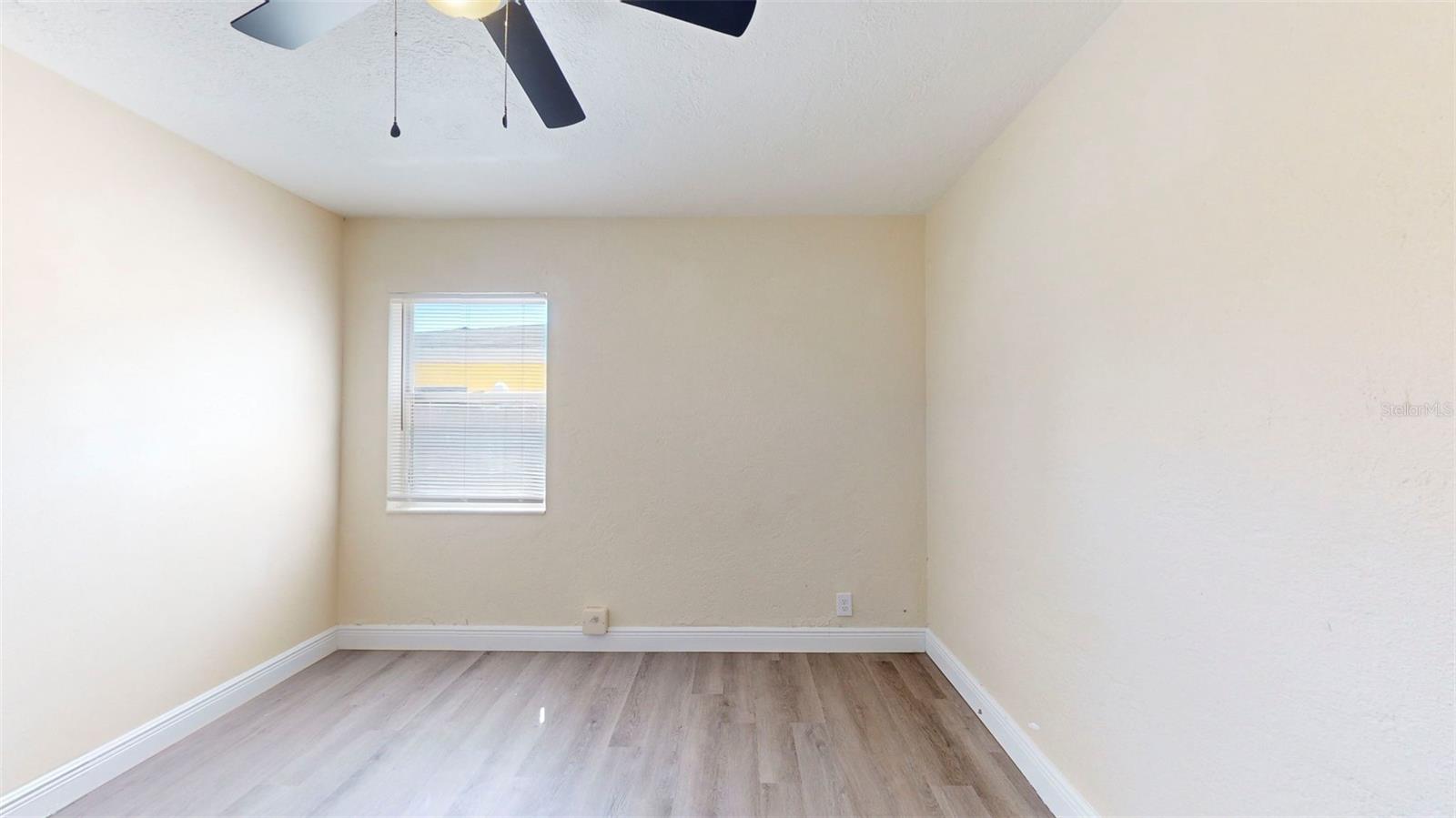 Image 33 of 47 For 635 62nd Avenue S