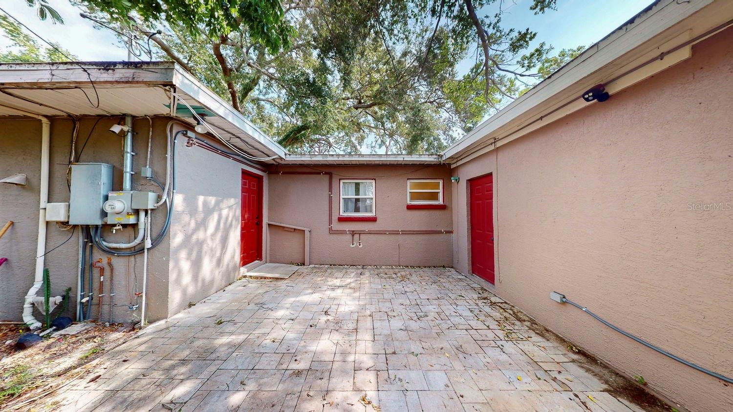 Image 4 of 47 For 635 62nd Avenue S