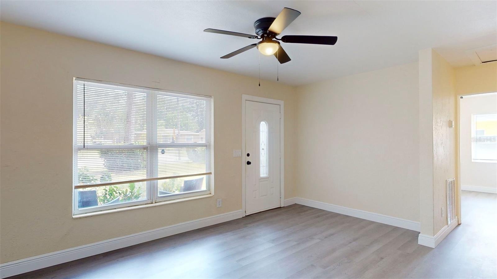 Image 8 of 47 For 635 62nd Avenue S