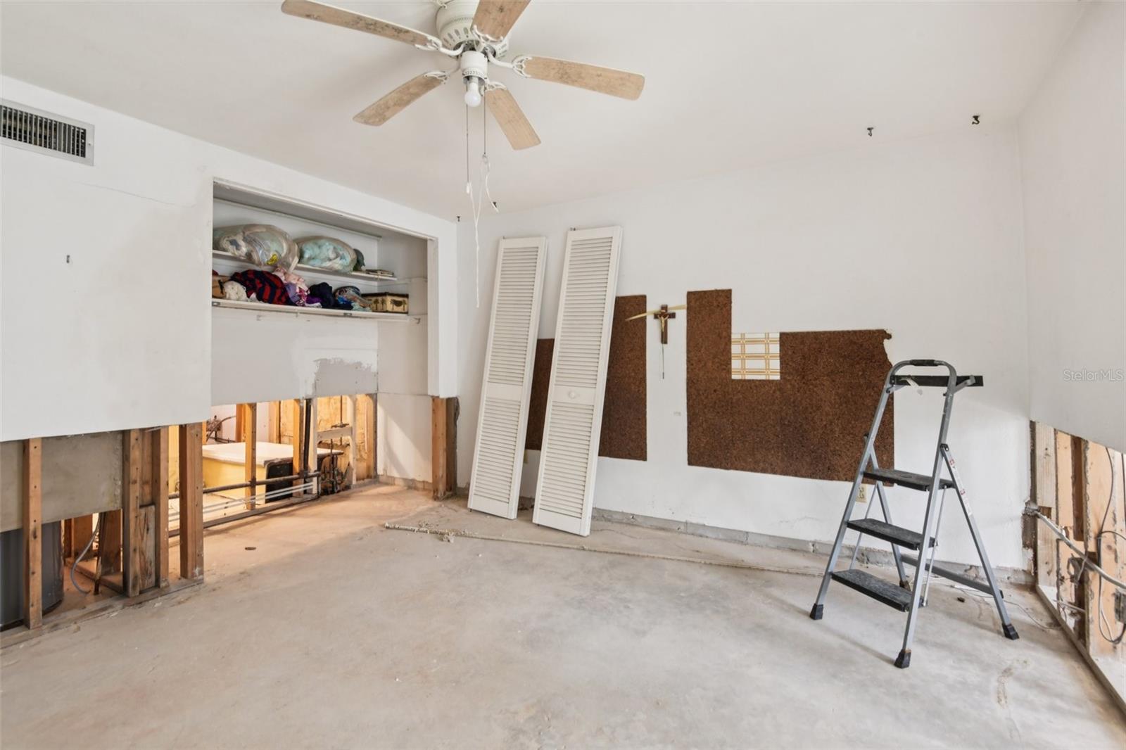 Image 15 of 39 For 4565 Duhme Road 103