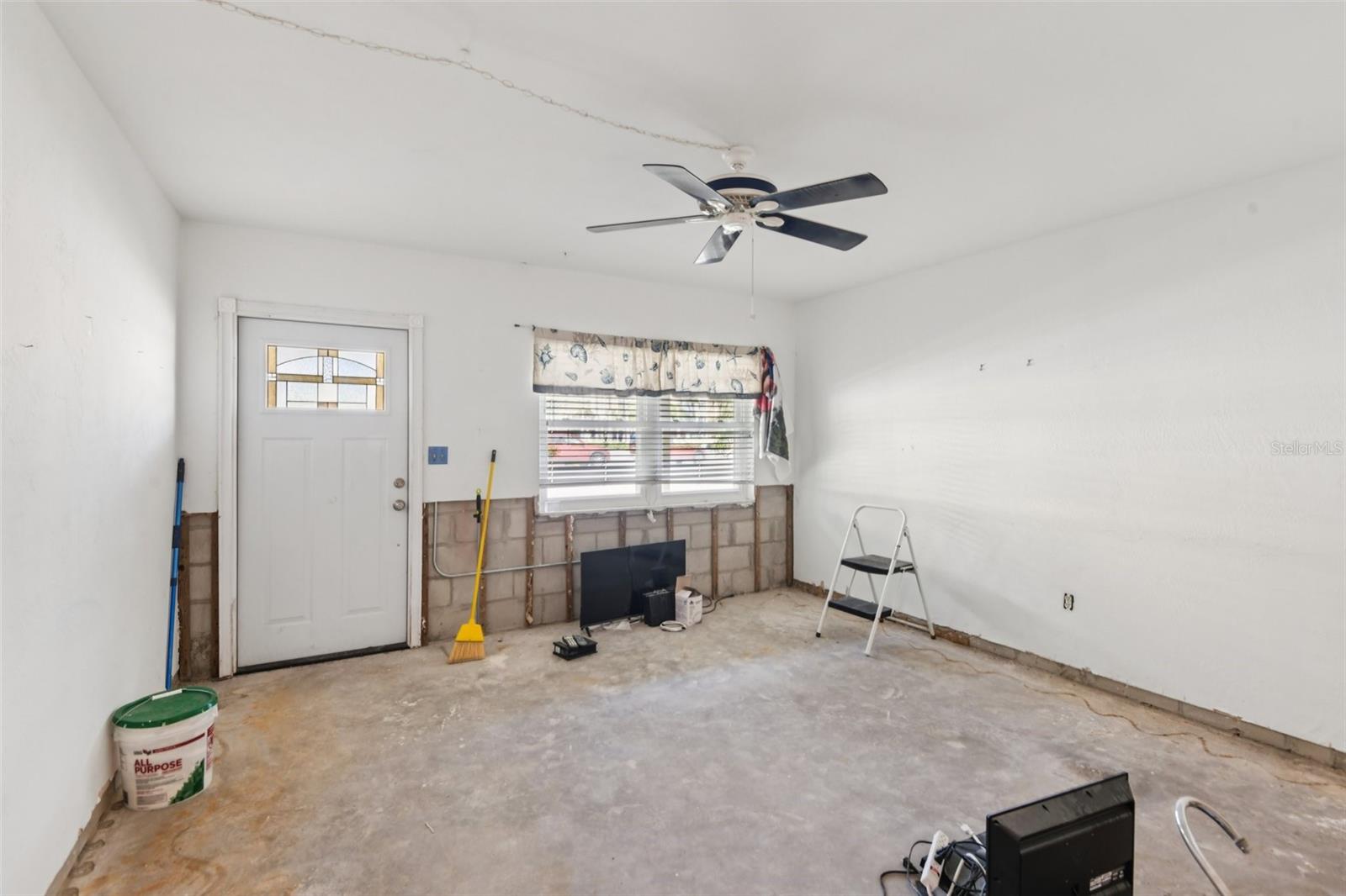 Image 6 of 39 For 4565 Duhme Road 103