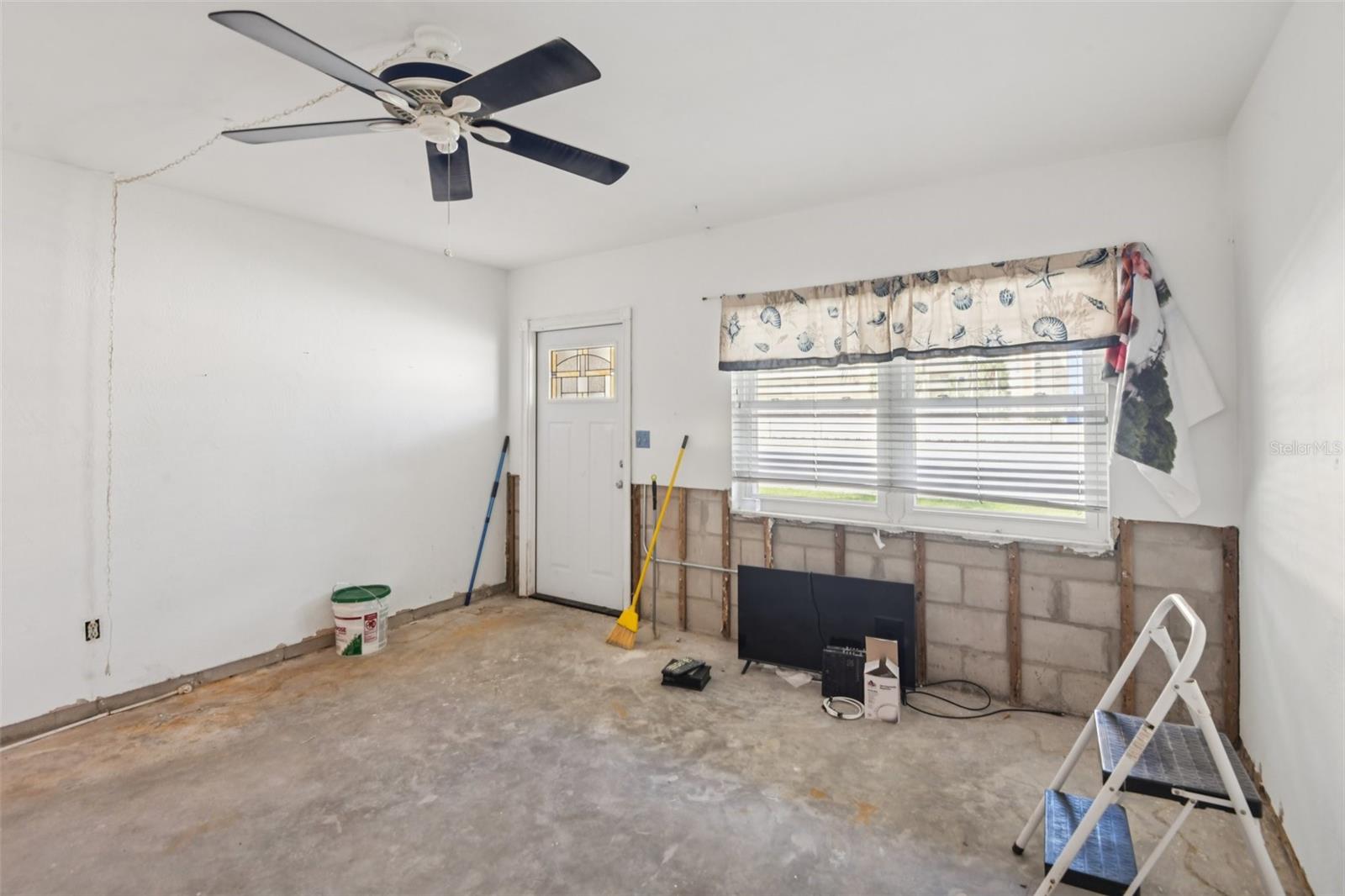 Image 7 of 39 For 4565 Duhme Road 103