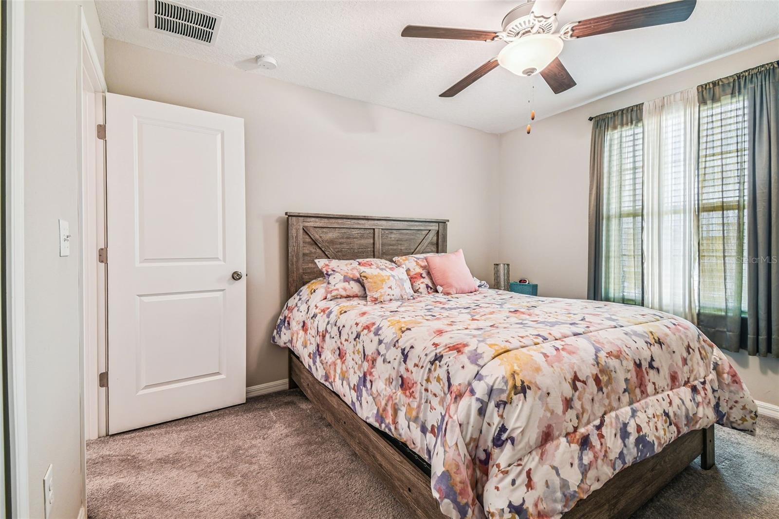 Image 25 of 44 For 12941 Wildflower Meadow Drive