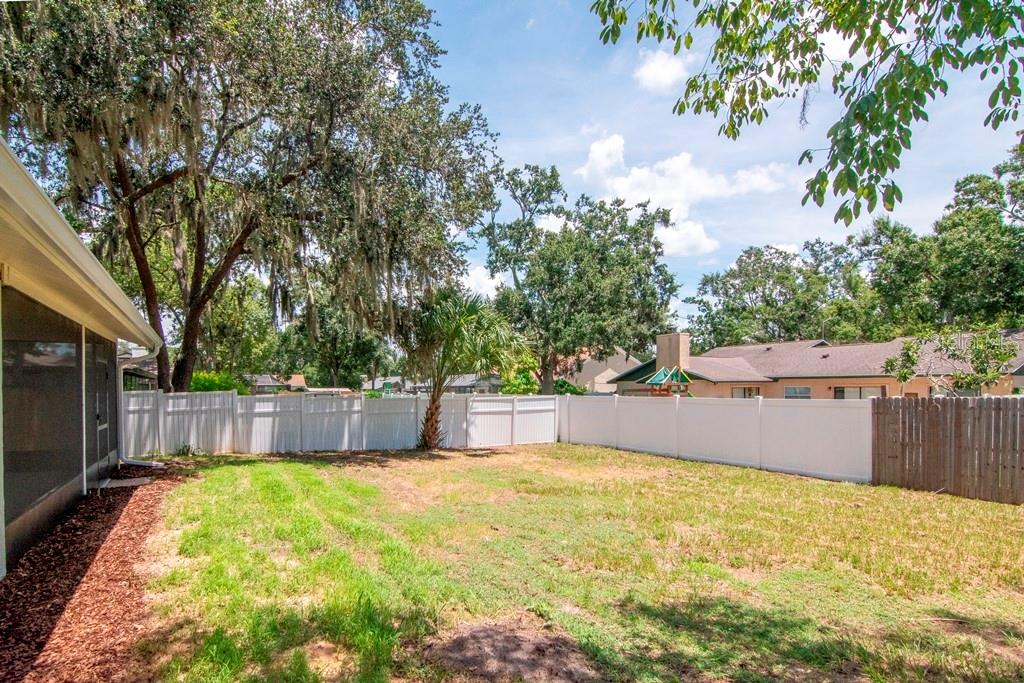 Image 15 of 18 For 3810 Windtree Court